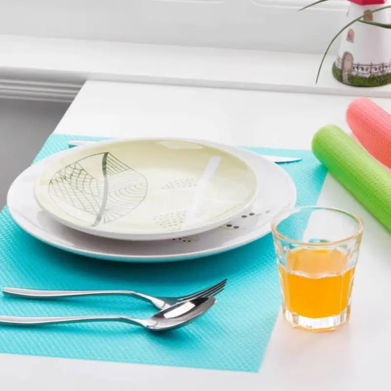 Refrigerator Pad Non-Slip Waterproof Washable MildewCan Be Cut Fridge Shelf Liner Mat KitchenDrawer Cabinet Pads Table Placemats