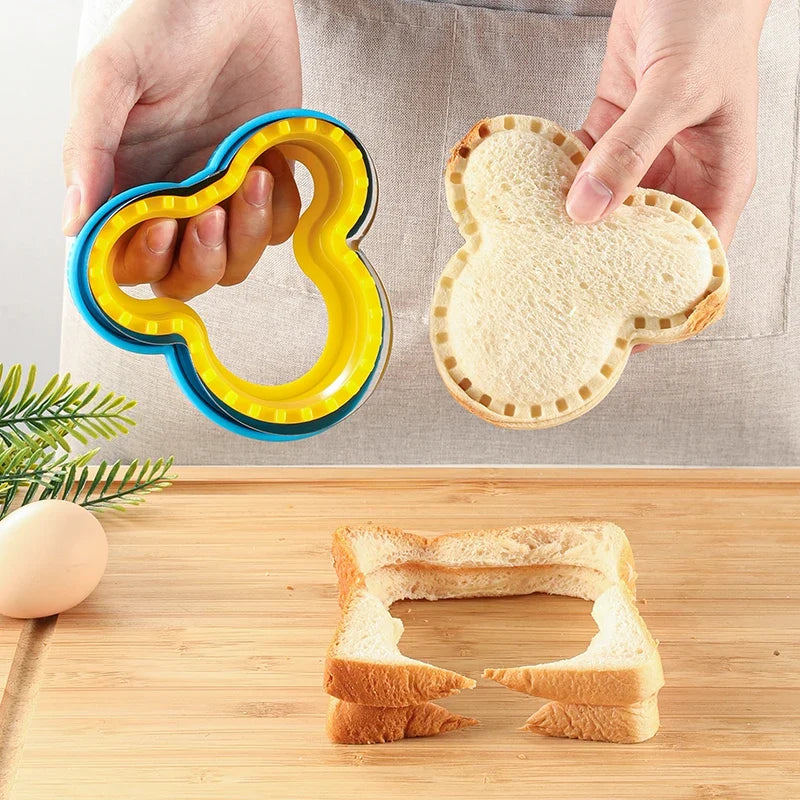 Sandwich cutting and sealing machine, biscuit plastic cutting machine, household kitchen tools, baking molds, creative cutting