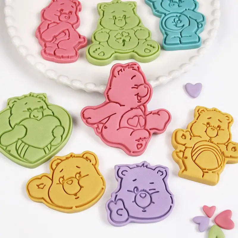 Cartoon Kawaii Care Bear Cookie Molds Sugar Flipping Cookie Cutting Molds 3D Pressable Biscuit Mold Kitchen Baking Pastry Tools