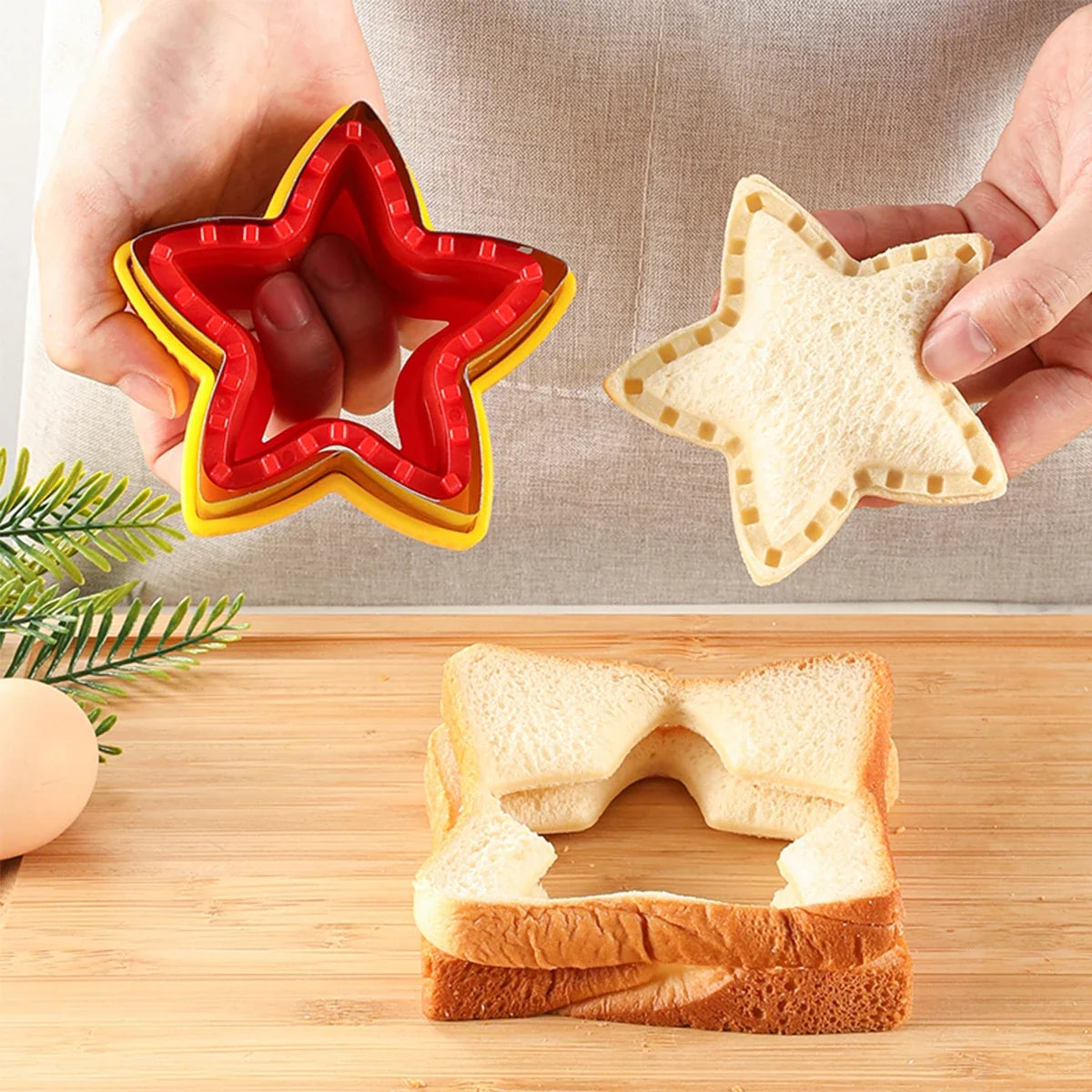 Sandwich cutting and sealing machines, biscuit plastic cutting machines, household kitchen tools, baking molds, creative cutting
