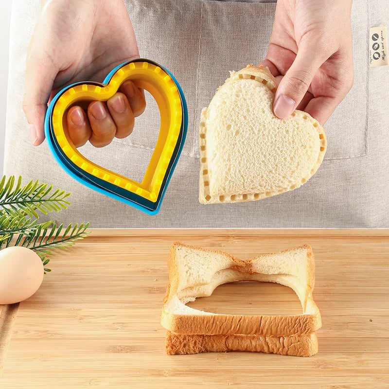 Sandwich cutting and sealing machine, biscuit plastic cutting machine, household kitchen tools, baking molds, creative cutting