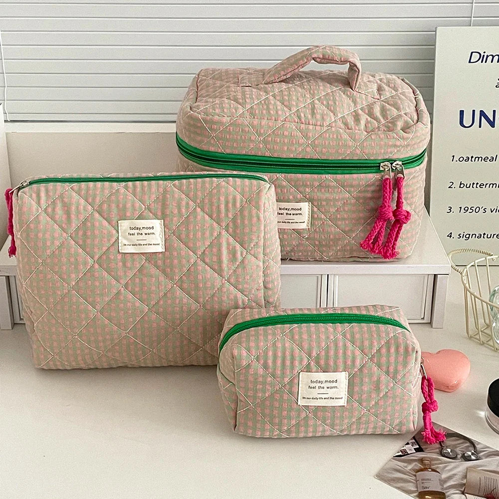 Fashion Pink Flower Women's Clutch Bag Sets Toiletry Makeup Tool Storage Pouch Quilting Cosmetics Organizers Handbag for Travel
