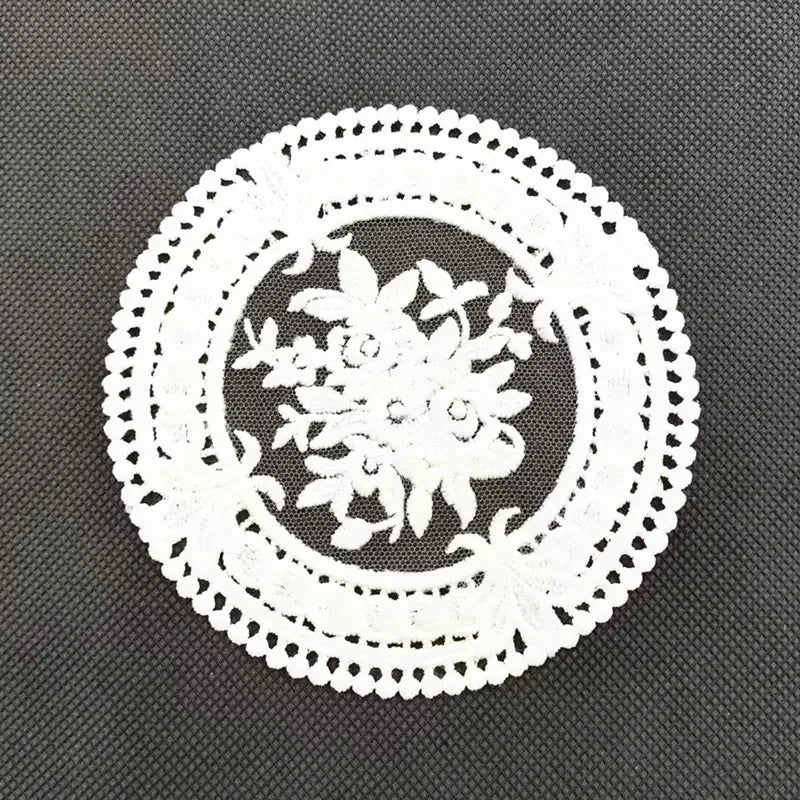 1Pc Dinning Lace Table Cover Embroidered Table Cloth Elegant Round Tablecloth Coffee Coasters Napkin Party Wedding Decoration