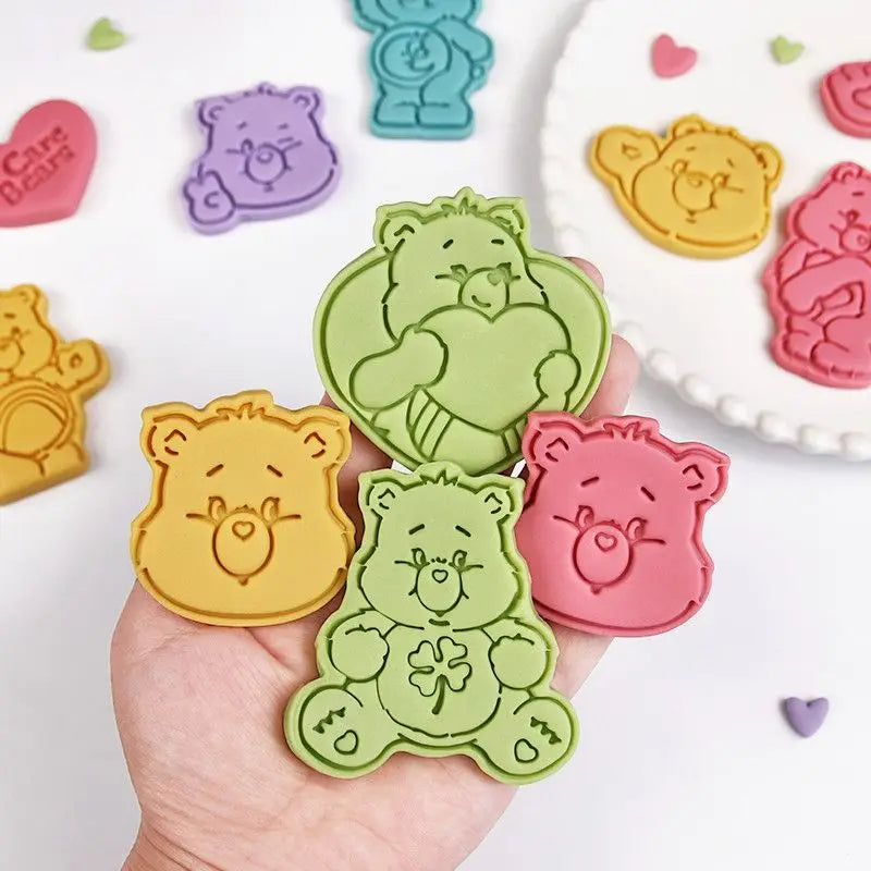 Cartoon Kawaii Care Bear Cookie Molds Sugar Flipping Cookie Cutting Molds 3D Pressable Biscuit Mold Kitchen Baking Pastry Tools