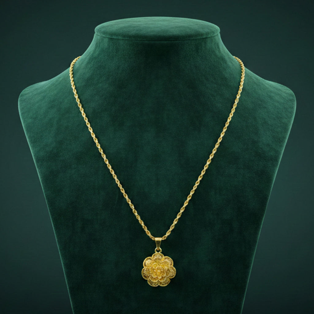Elegant Floral Design Gold Plated Pendant Necklace (1 Pc)